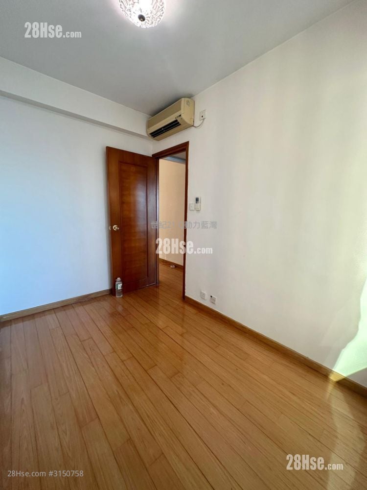 Island Resort Sell 2 Bedrooms , 1 Bathroom 451 ft²