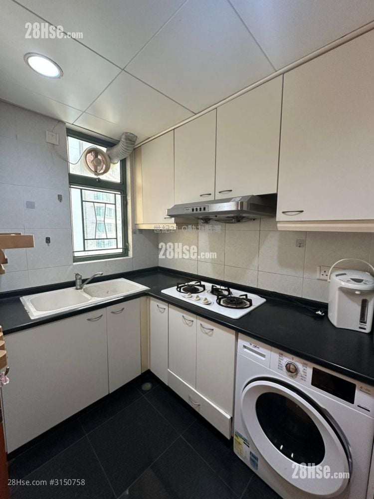 Island Resort Sell 2 Bedrooms , 1 Bathroom 451 ft²