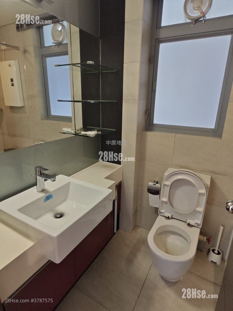 Grand Promenade Rental 2 Bedrooms , 1 Bathroom 467 ft²