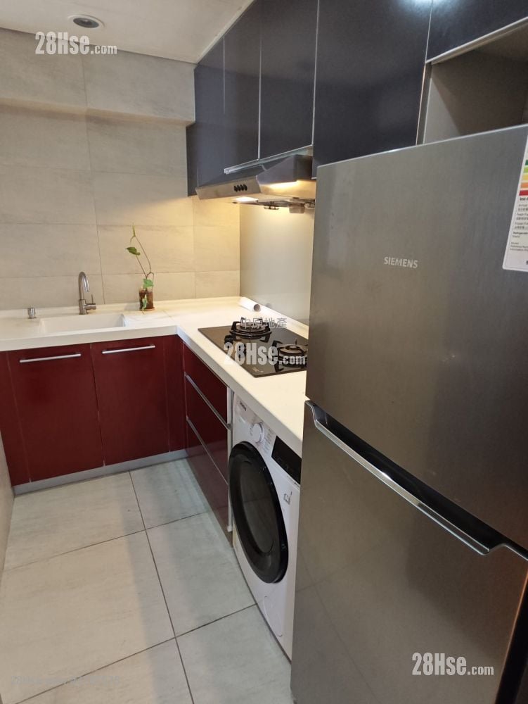 Grand Promenade Rental 2 Bedrooms , 1 Bathroom 467 ft²