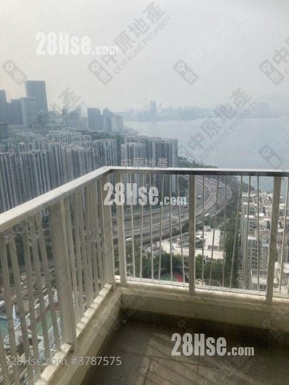 Grand Promenade Rental 2 Bedrooms , 1 Bathroom 467 ft²