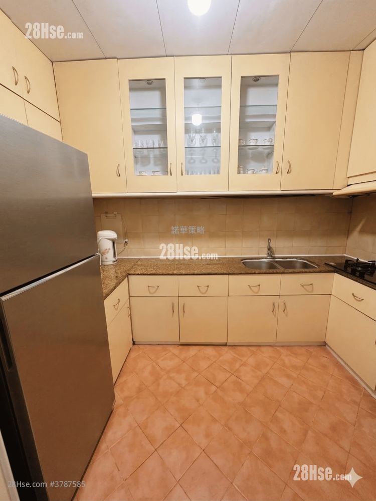 友联大厦 售盘 3 房 , 2 浴室 770 平方尺