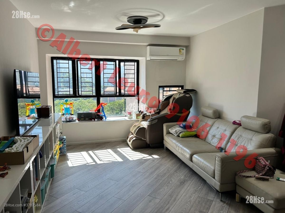 New Town Plaza Sell 3 Bedrooms , 2 Bathrooms 876 ft²