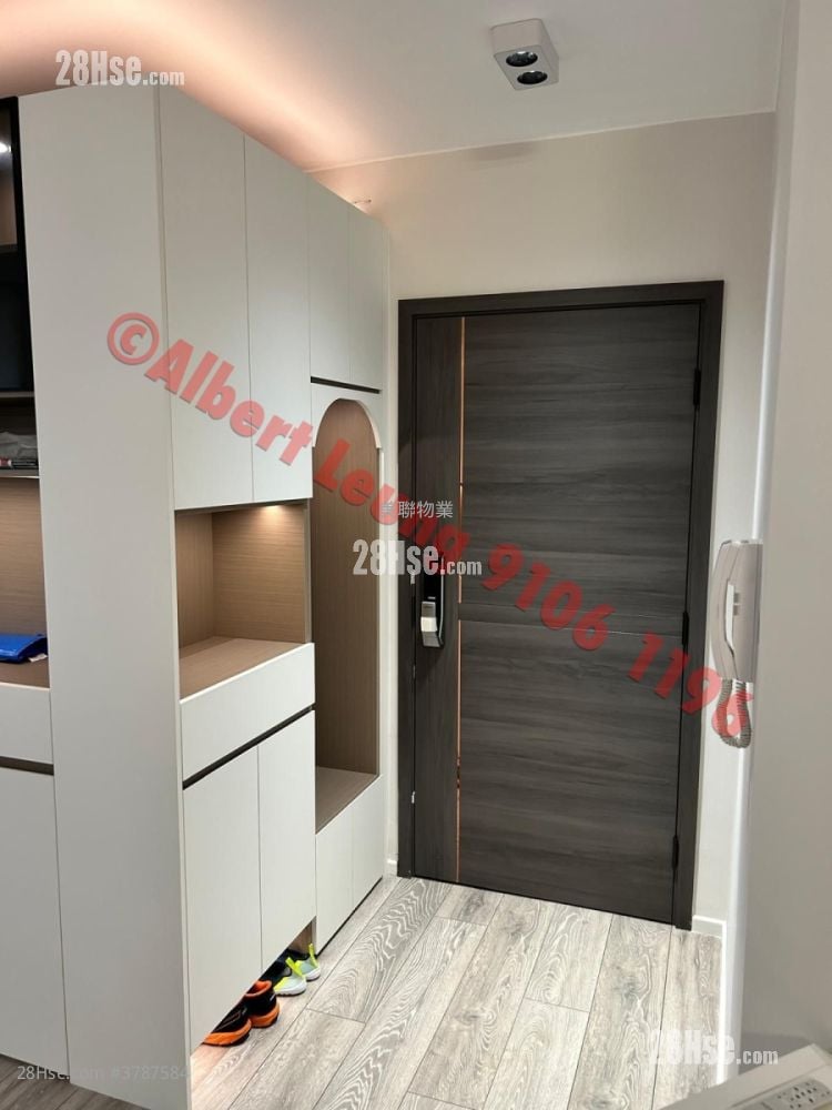 New Town Plaza Sell 3 Bedrooms , 2 Bathrooms 876 ft²