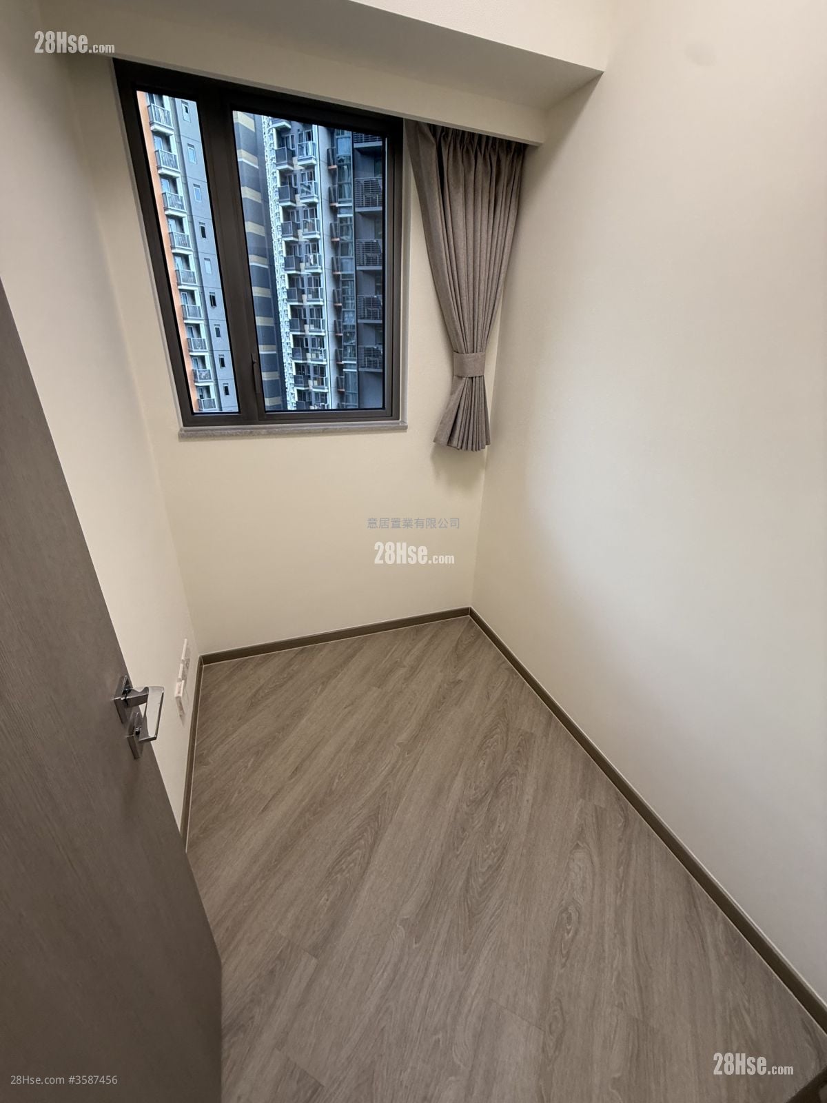 Novo Land Rental 2 Bedrooms 383 ft²