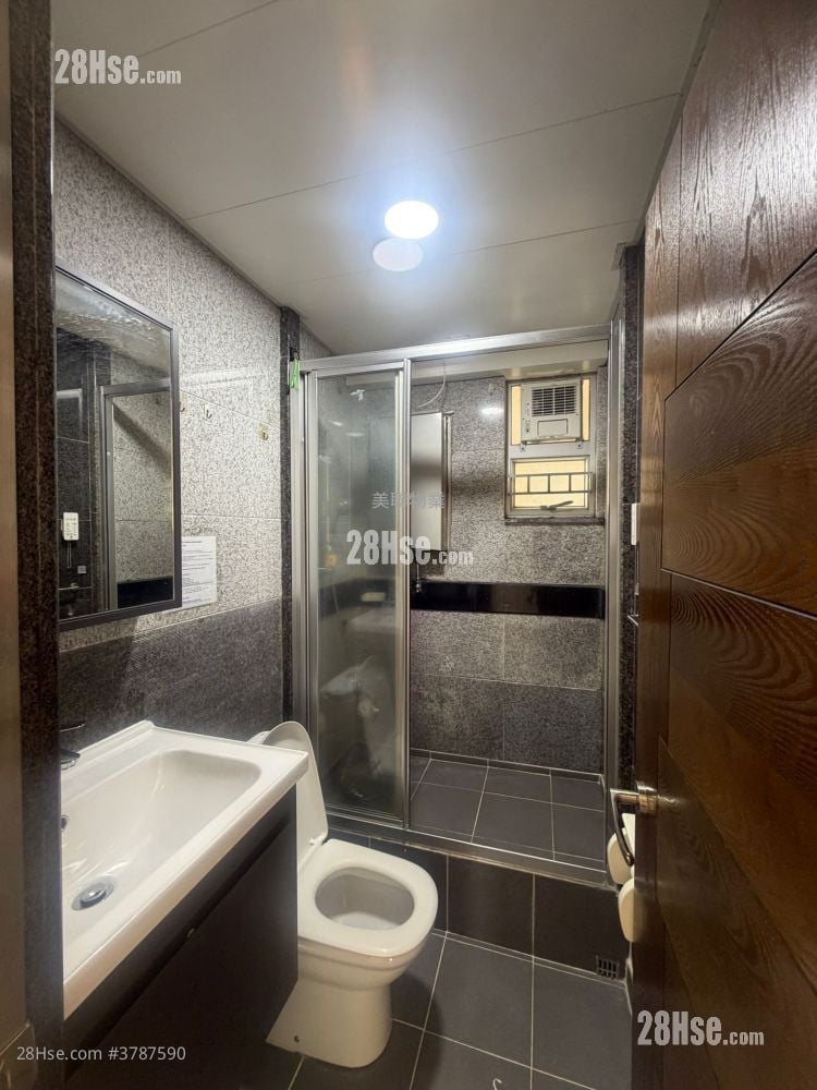 Tsing Yi Garden Rental 3 Bedrooms , 1 Bathroom 547 ft²