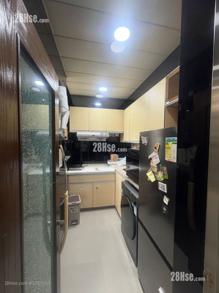 Tsing Yi Garden Rental 3 Bedrooms , 1 Bathroom 547 ft²