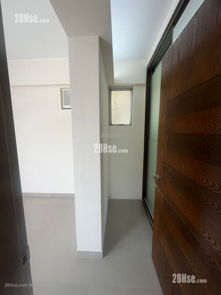 Tsing Yi Garden Rental 3 Bedrooms , 1 Bathroom 547 ft²