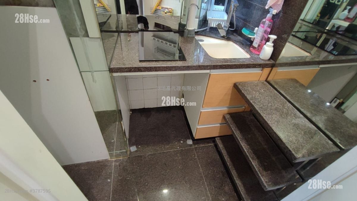 Maison Rose Sell 1 Bedroom , 1 Bathroom 297 ft²