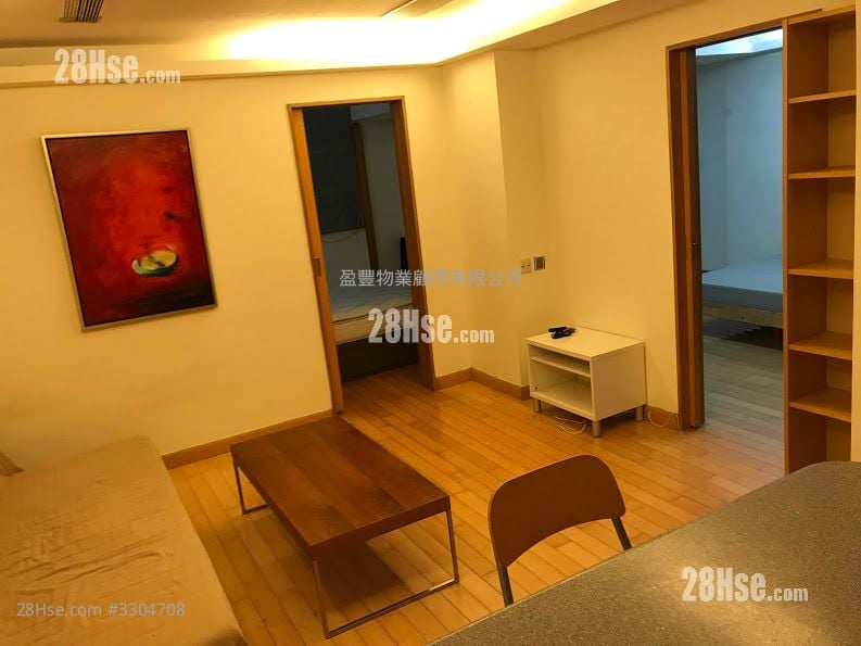Cheong Chun Building Sell 2 Bedrooms , 1 Bathroom 695 ft²