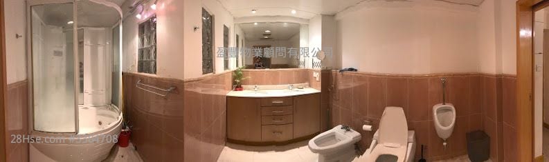 Cheong Chun Building Sell 2 Bedrooms , 1 Bathroom 695 ft²