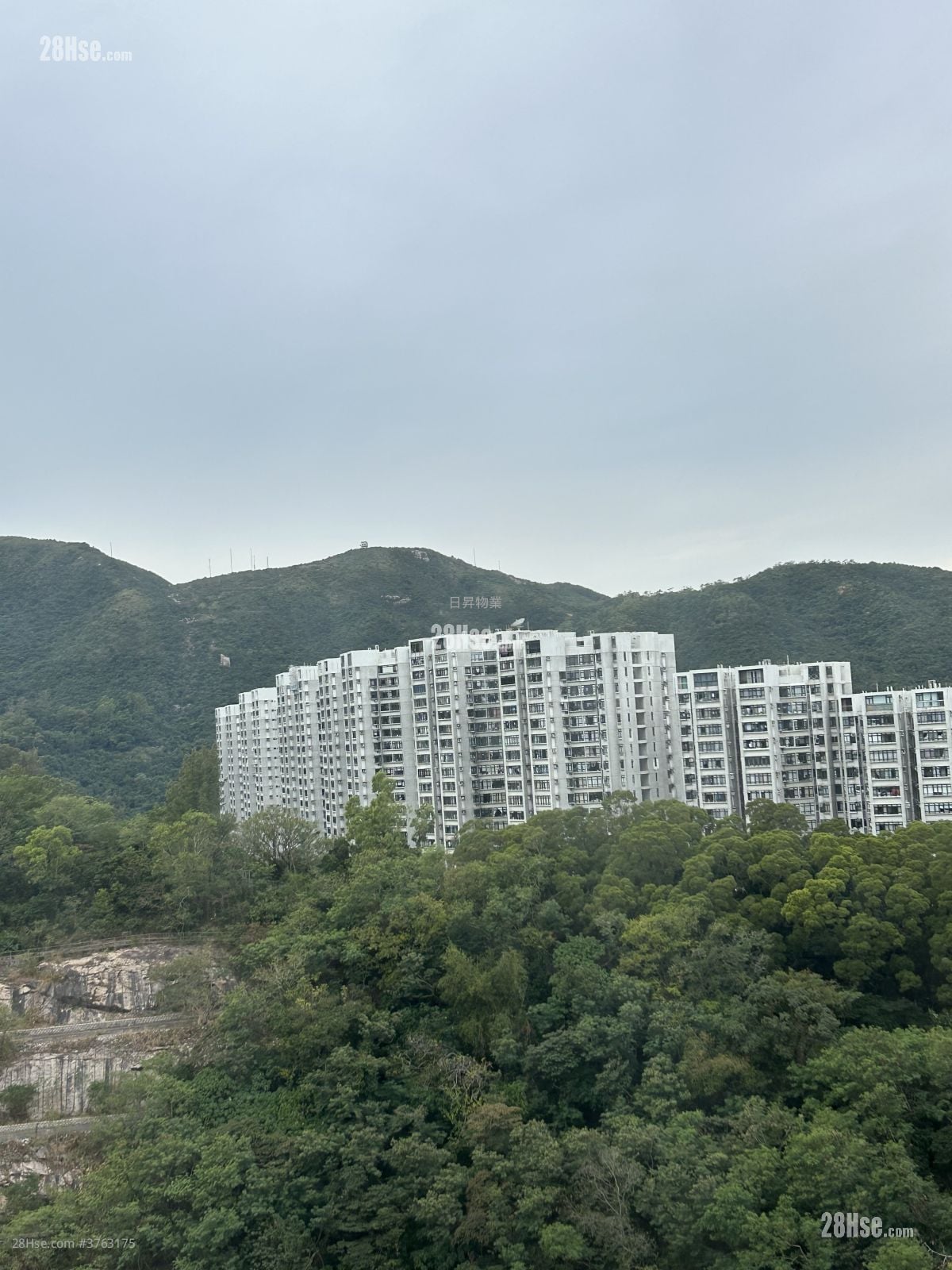 Tung Hei Court Sell 3 Bedrooms , 1 Bathroom