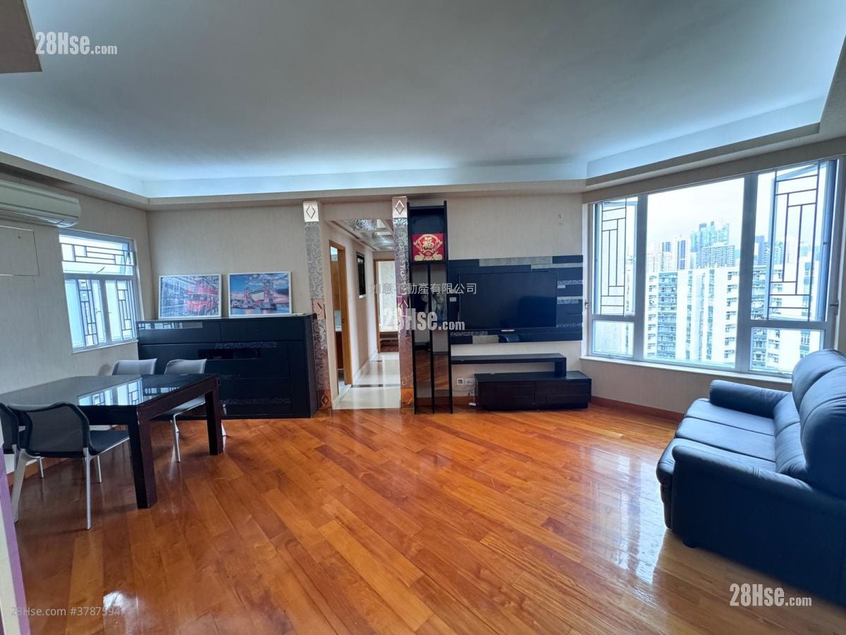 Whampoa Garden Sell 3 Bedrooms , 2 Bathrooms 714 ft²