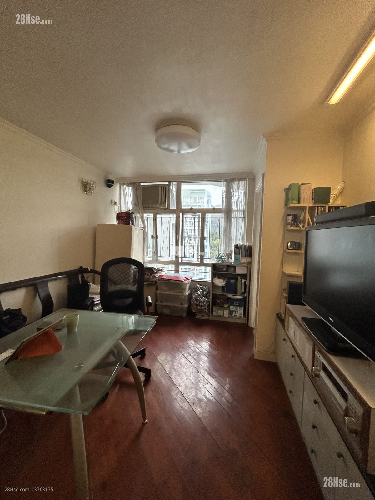 Tung Hei Court Sell 3 Bedrooms , 1 Bathroom