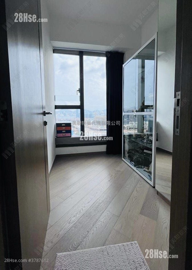 Vibe Centro Sell 3 Bedrooms , 2 Bathrooms 882 ft²