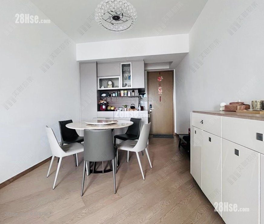 Vibe Centro Sell 3 Bedrooms , 2 Bathrooms 882 ft²