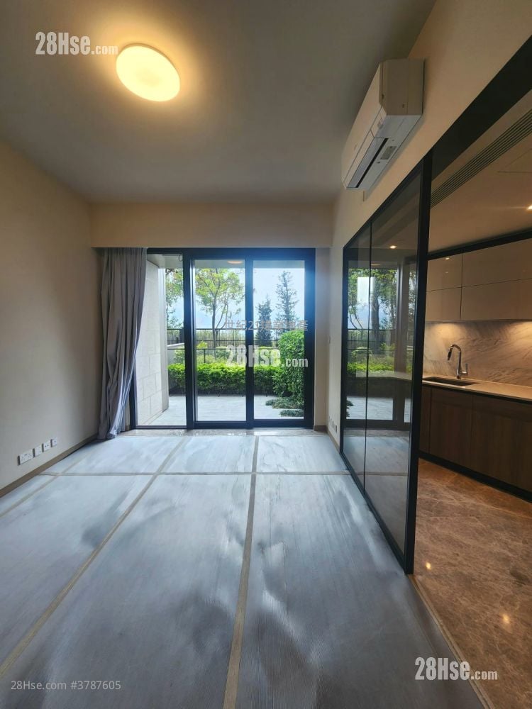 Villa Lucca Sell 3 Bedrooms , 3 Bathrooms 1,032 ft²