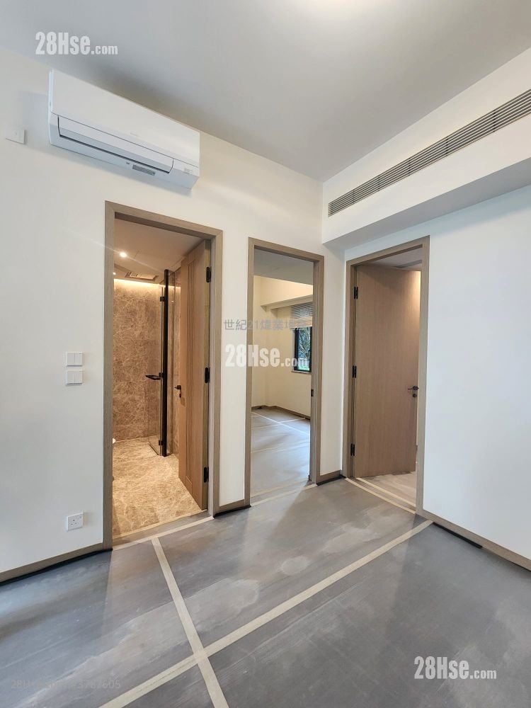 Villa Lucca Sell 3 Bedrooms , 3 Bathrooms 1,032 ft²