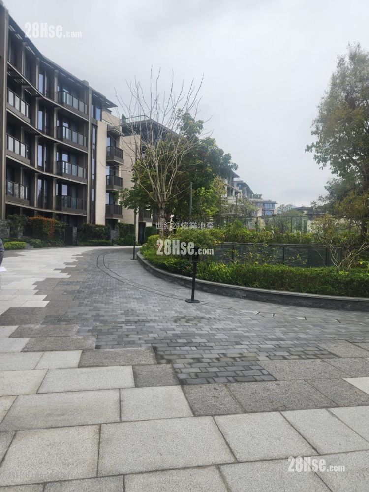 Villa Lucca Sell 3 Bedrooms , 3 Bathrooms 1,032 ft²