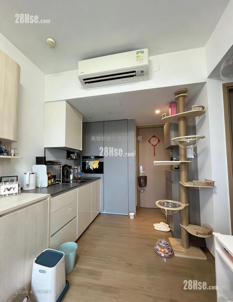 Lp6 Sell 2 Bedrooms 422 ft²