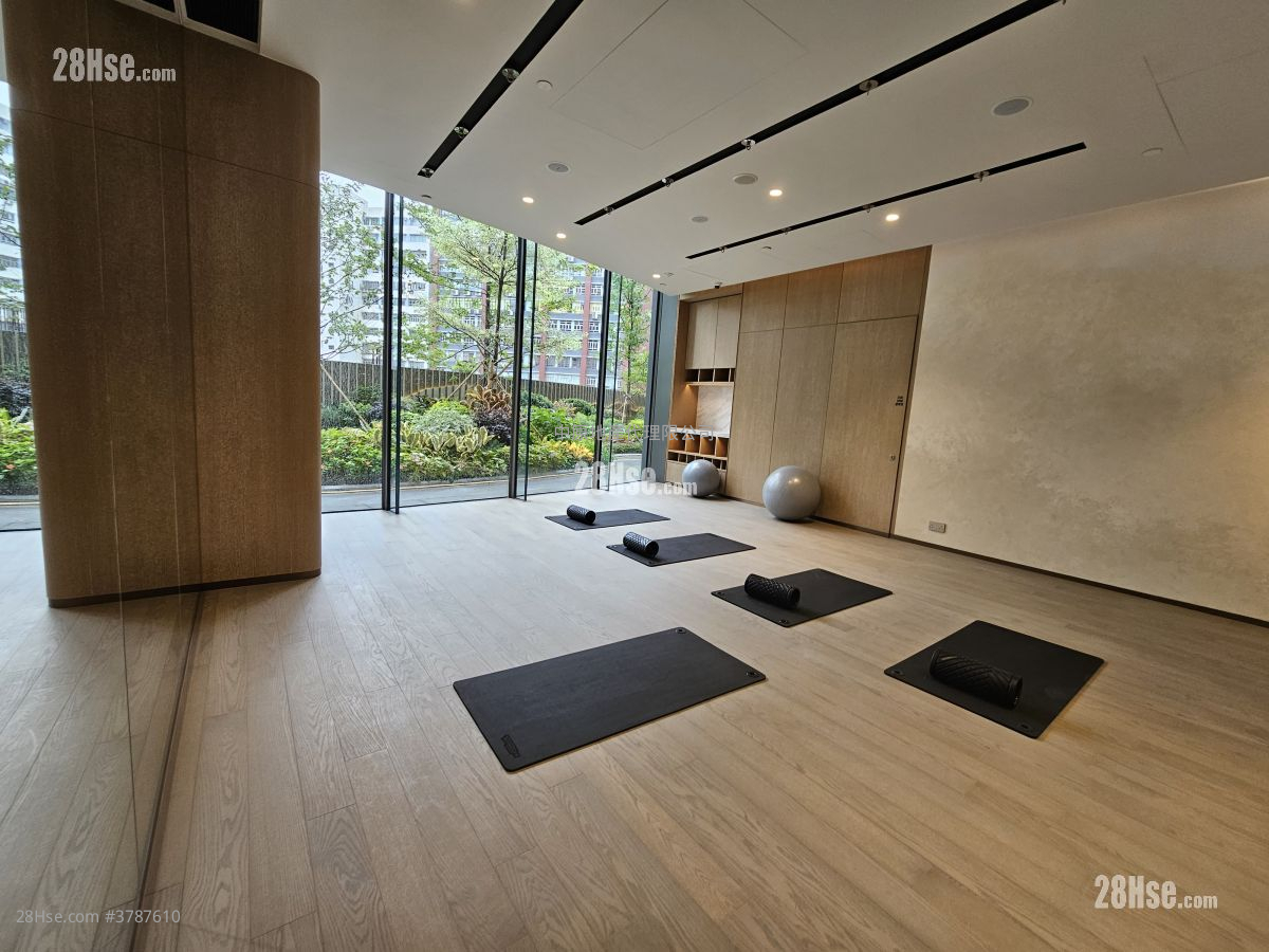 The Arles Sell 2 Bedrooms , 1 Bathroom 492 ft²