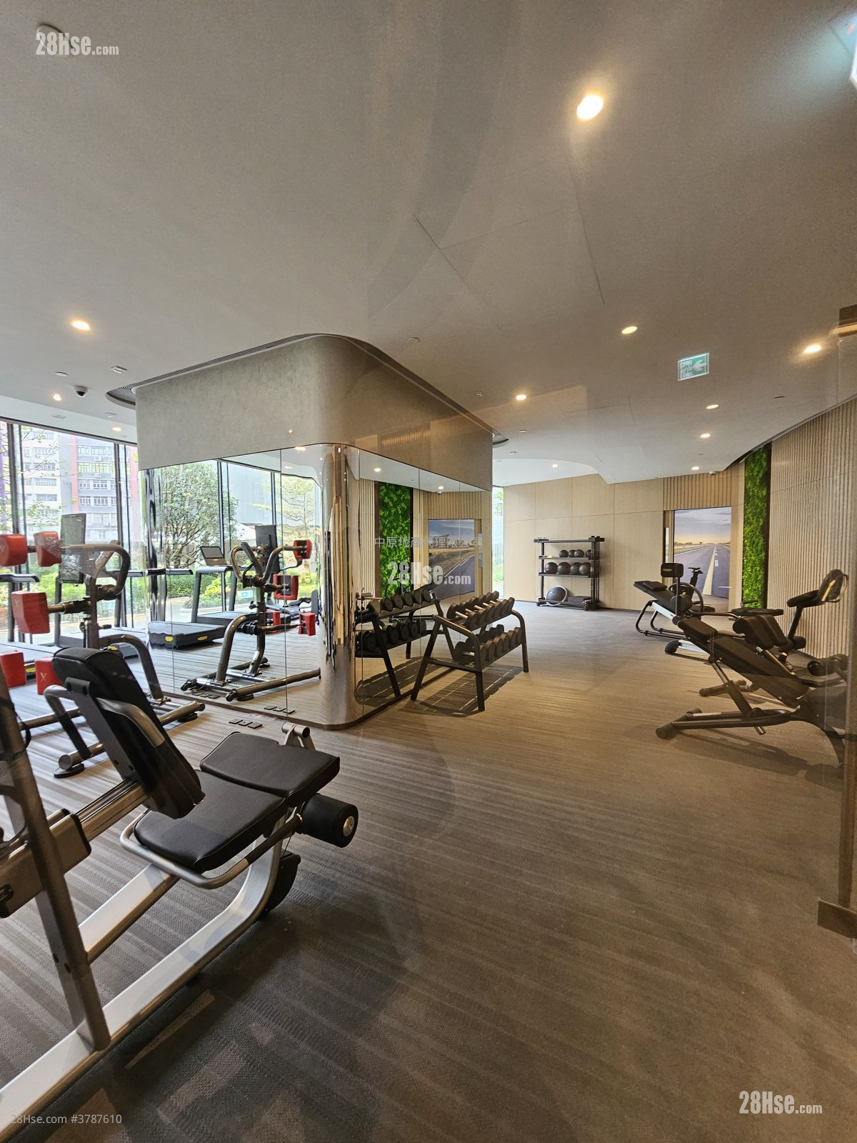 The Arles Sell 2 Bedrooms , 1 Bathroom 492 ft²