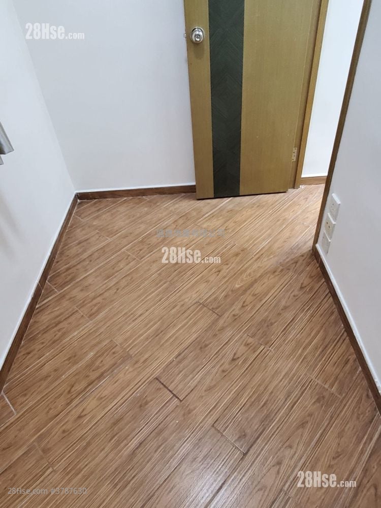 Pat Chun Mansion Sell 2 Bedrooms , 1 Bathroom 246 ft²