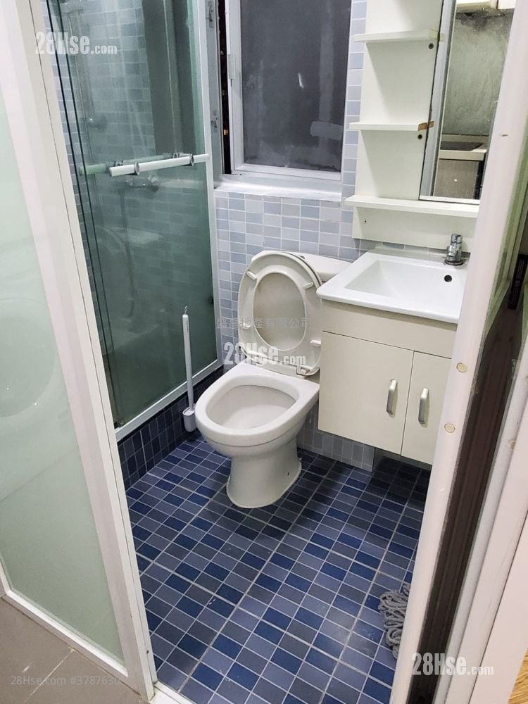 Pat Chun Mansion Sell 2 Bedrooms , 1 Bathroom 246 ft²