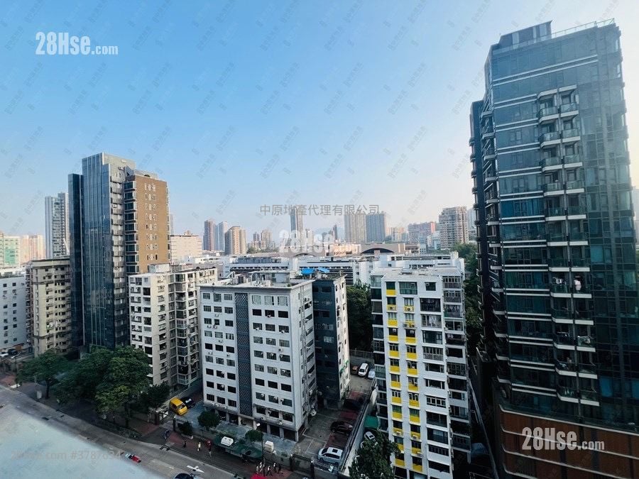 8 Lasalle Sell 2 Bedrooms 599 ft²