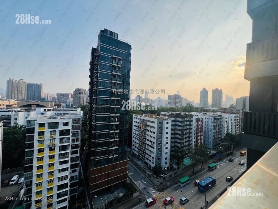 8 Lasalle Sell 2 Bedrooms 599 ft²