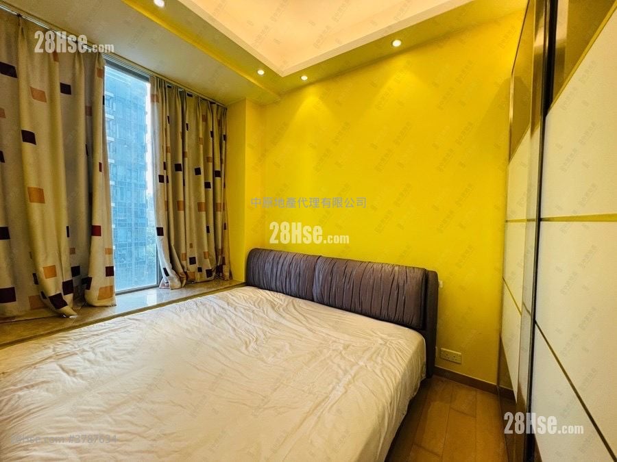 8 Lasalle Sell 2 Bedrooms 599 ft²