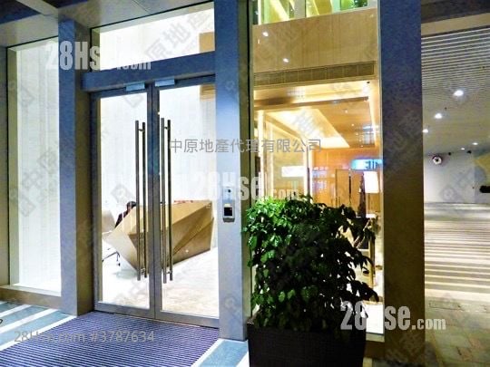 8 Lasalle Sell 2 Bedrooms 599 ft²