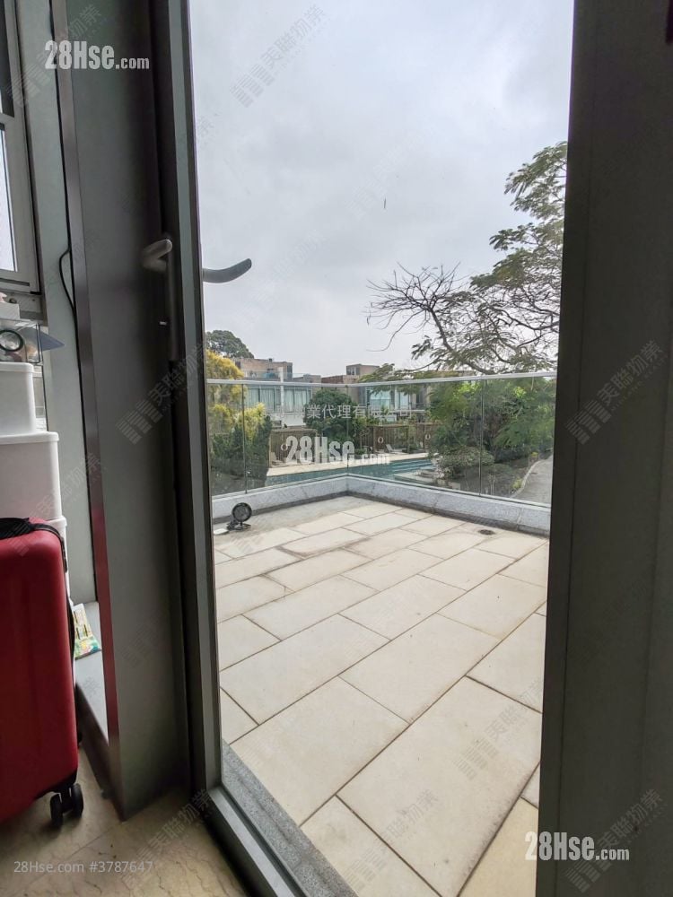 逸林首府 售盘 3 房 , 2 浴室 1,946 平方尺