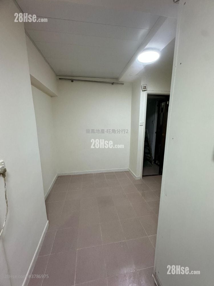 Chinese Mansion Sell 3 Bedrooms , 3 Bathrooms 381 ft²