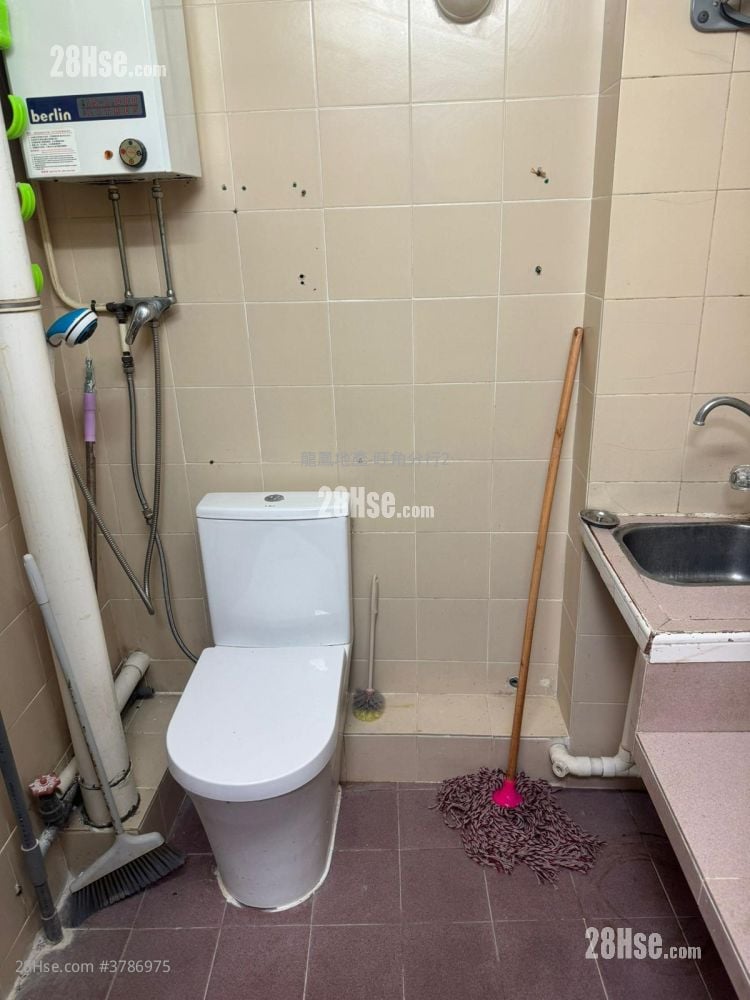 Chinese Mansion Sell 3 Bedrooms , 3 Bathrooms 381 ft²