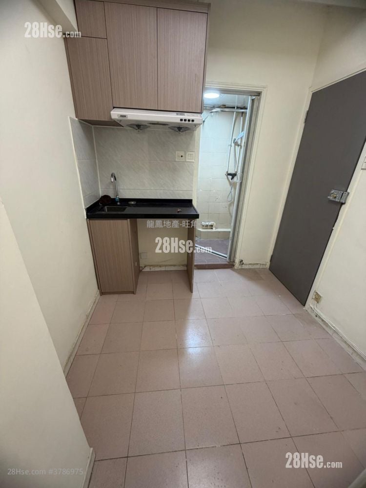 Chinese Mansion Sell 3 Bedrooms , 3 Bathrooms 381 ft²