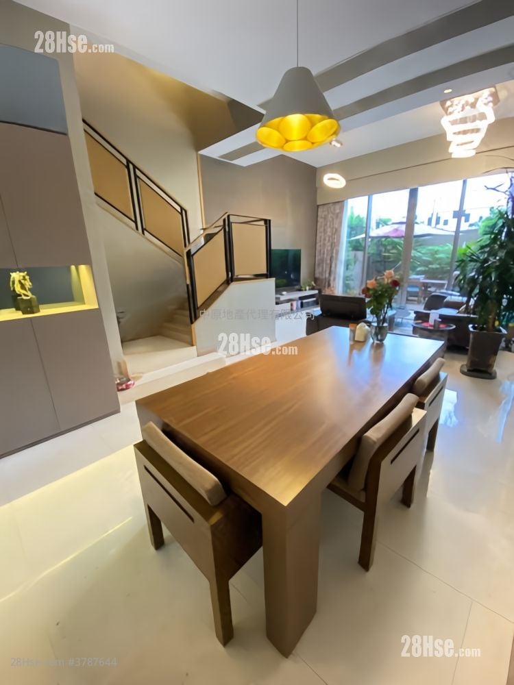 溱林 售盘 4 房 , 5+ 浴室 2,439 平方尺