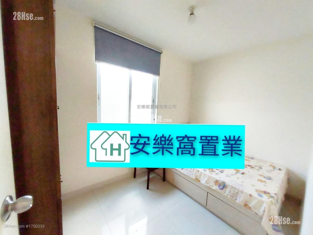 Village Sell 3 Bedrooms , 1 Bathroom