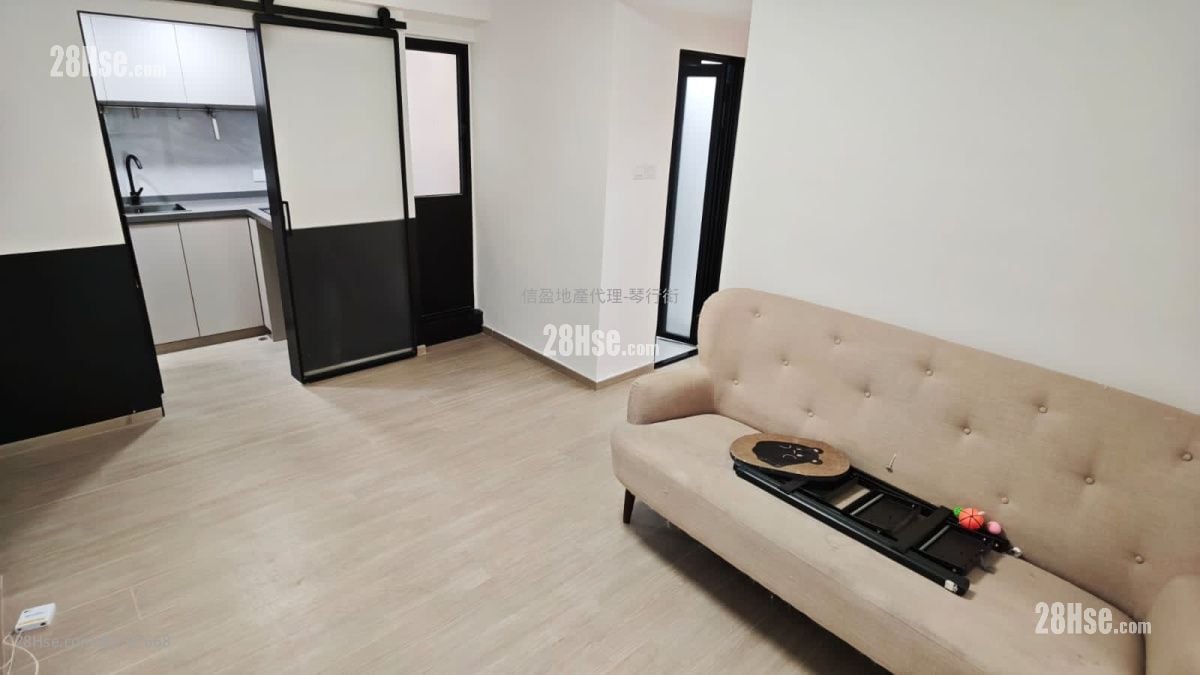 Merlin Garden Sell 2 Bedrooms , 1 Bathroom 391 ft²