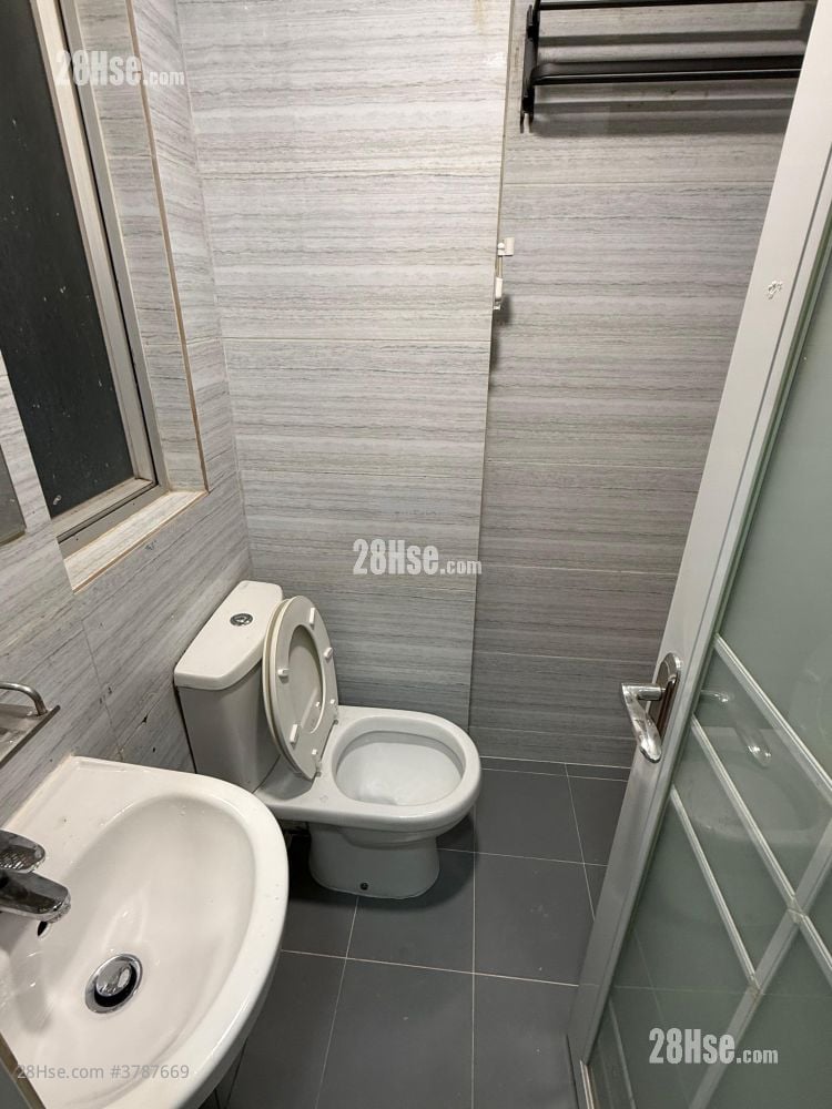 Wah Tak Building Rental 1 Bedroom , 1 Bathroom 200 ft²