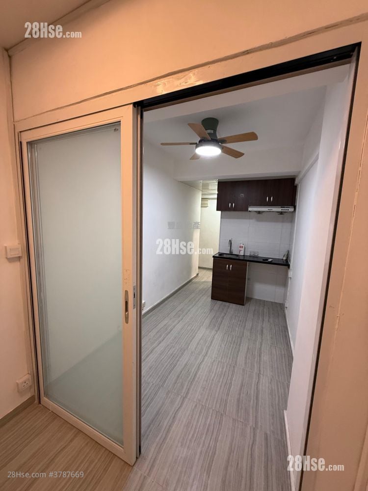 Wah Tak Building Rental 1 Bedroom , 1 Bathroom 200 ft²