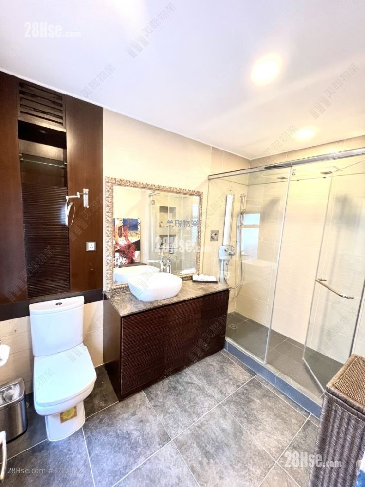 柏卢 售盘 5+ 房 4,136 平方尺