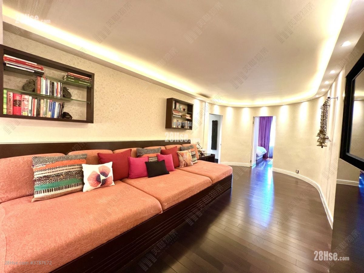 柏卢 售盘 5+ 房 4,136 平方尺