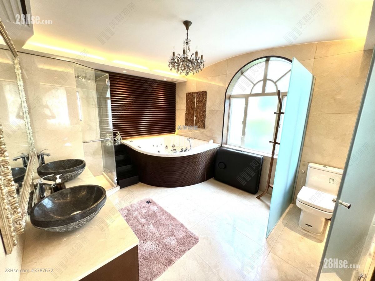 柏卢 售盘 5+ 房 4,136 平方尺