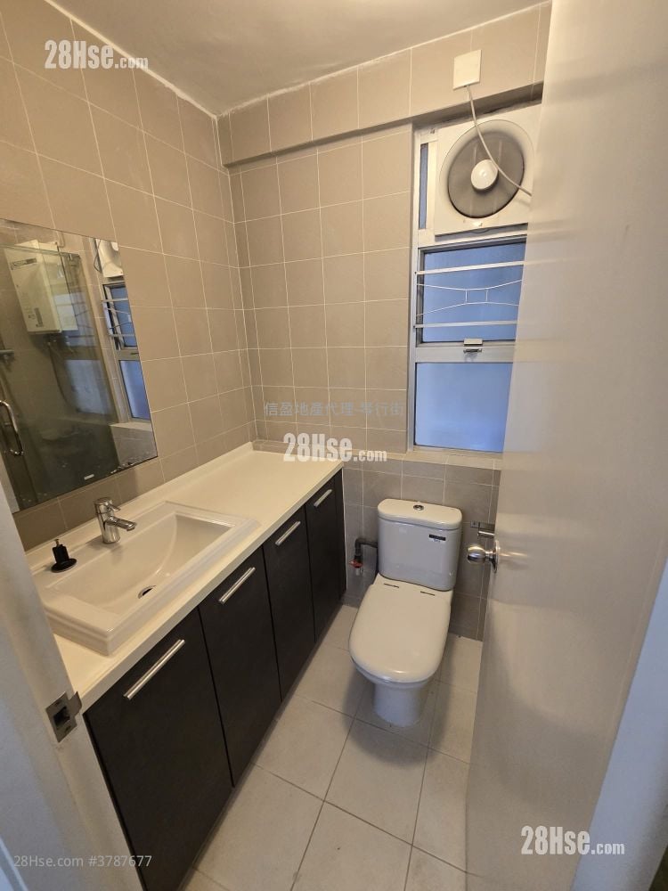 百福花园 售盘 3 房 , 1 浴室 597 平方尺