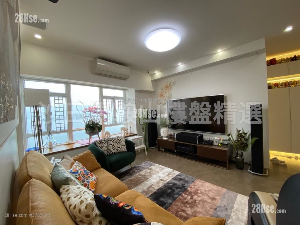 Sunshine City Sell 3 Bedrooms , 2 Bathrooms 932 ft²