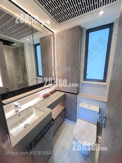 bathroom: Novo Land Sell 3 Bedrooms , 2 Bathrooms 694 ft²