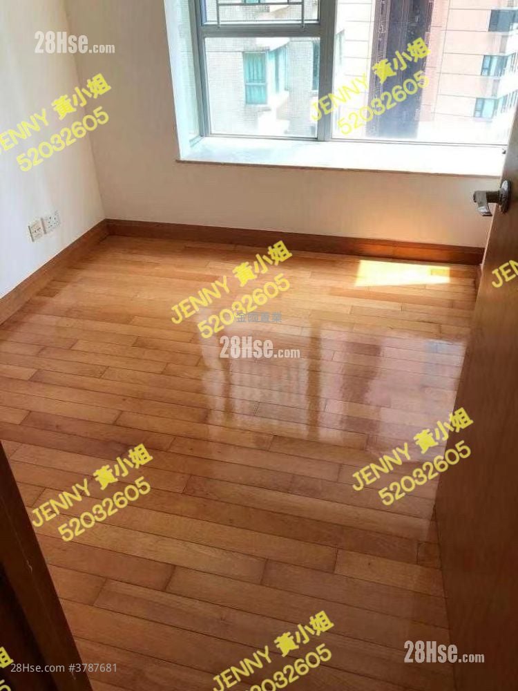 The Waterfront Sell 3 Bedrooms , 2 Bathrooms 794 ft²