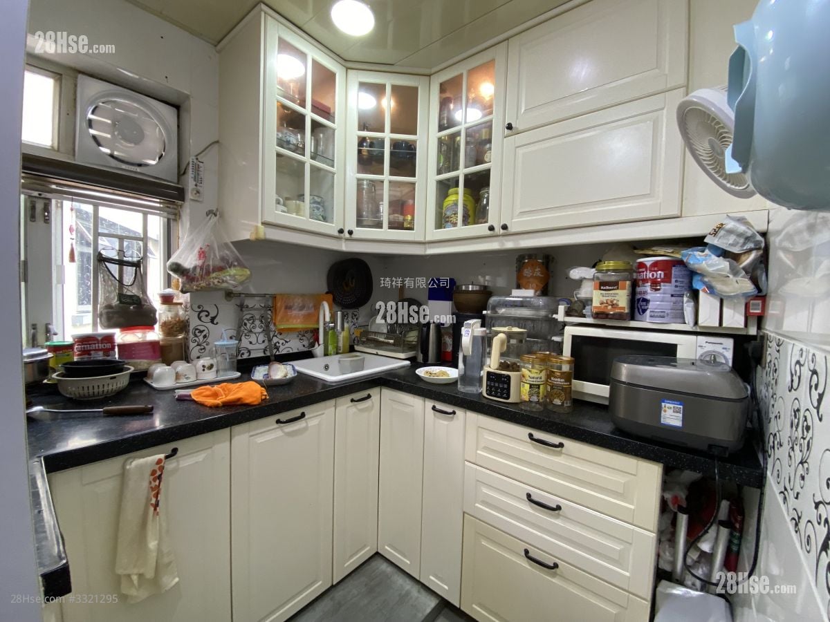 村屋 售盘 680 平方尺