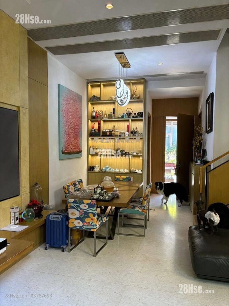 溱林 售盘 4 房 , 5+ 浴室 2,174 平方尺